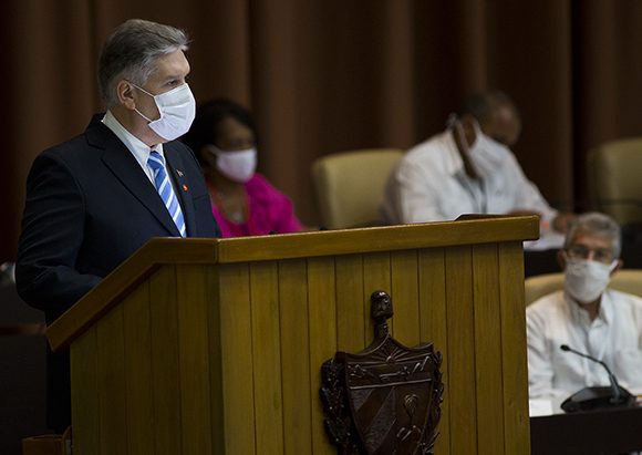 Ministro de Economía: Cuba avanza en la implementación de la estrategia económica y social