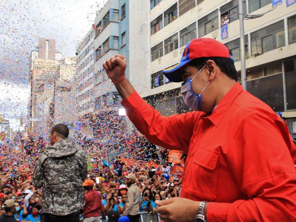 La Patria de Bolívar y Chávez pone en alto su sentido democrático