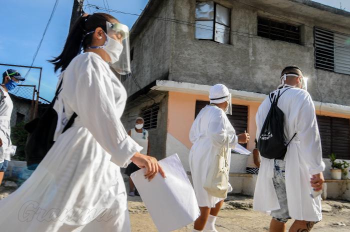 Los jóvenes cubanos a la vanguardia de la vida económica-social y de lucha contra la COVID-19
