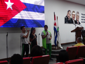 Compañia Verdarte y su hombrecito verde