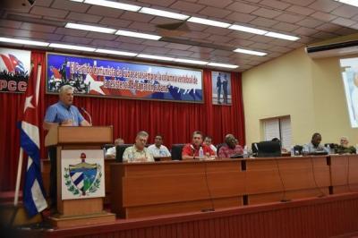 Presidente cubano, Miguel Diaz-Canel evalúa la implementación de estrategias para enfrentar la actual circunstancia energética que atraviesa el país.