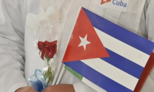 Cuba salva, mientras EE. UU. calumnia