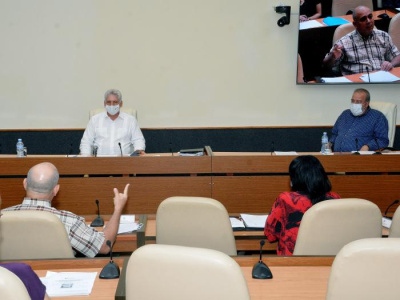 Díaz-Canel: No hay derecho para descansar en la aplicación de las medidas contra la COVID-19