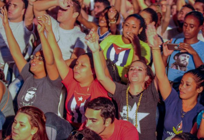 Cantar a la Patria, no contra ella