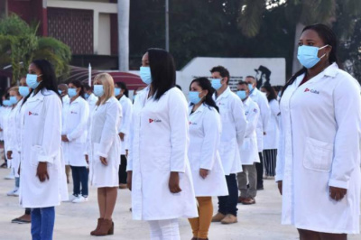 Hacia Qatar otra brigada médica frente a la COVID-19