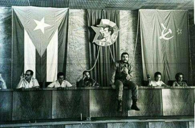 Qué debe ser un joven comunista