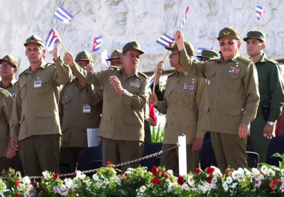 Con el Señor Ejército, Oriente y la Revolución a salvo