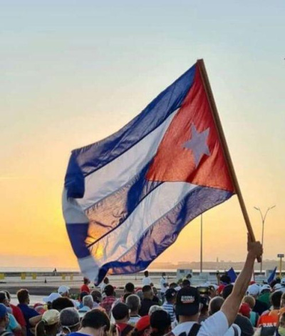 De la conflagración digital a la de metralla y marines