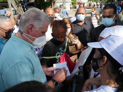 Cuba apuesta a la apertura gradual de su economía