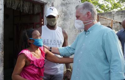 Díaz-Canel: En decenas de comunidades desfavorecidas se labora intensamente